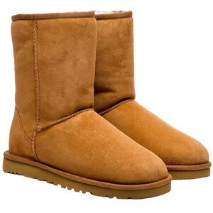 UGG Australia Chestnut Classic Short Boots